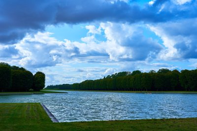 Photo from gallery Versailles (Chateau, Fountain, Park), Summer 201908 taken on 2019:08:15 17:38:10 at Versailles by DrJLT