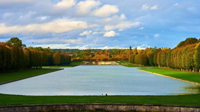 Photo from gallery Versailles (Park, Fountain, Swans, Geese) Autumn 201910 taken on 2019:10:24 17:13:47 at Versailles by DrJLT