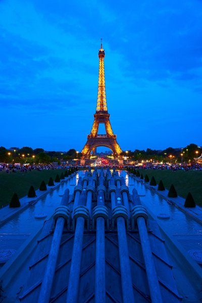 Photo from gallery Paris (Louvre, Seine, Eiffel Tower, Notre-Dame), Summer 201906 taken on 2019:06:22 22:21:13 at Paris by DrJLT