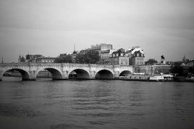 Photo from gallery Paris @ Night August 2021 [Luxembourg, Seine, Notre-Dame] taken on 2021-08-11 21:27:21 at Paris by DrJLT