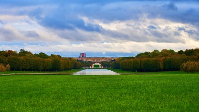 Photo from gallery Versailles (Park, Fountain, Swans, Geese) Autumn 201910 taken on 2019:10:24 17:54:08 at Versailles by DrJLT