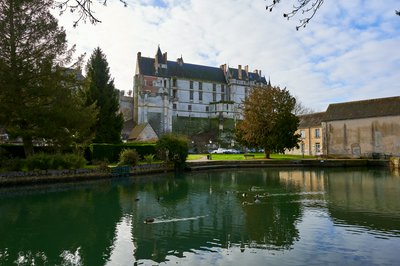 Photo from gallery Chateaudun [Jan 2022] taken on 2022-01-30 11:16:49 at Chateaudun by DrJLT