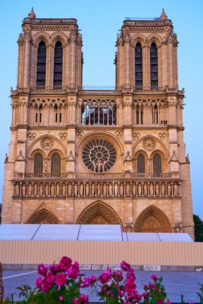 Photo from gallery Paris (Louvre, Seine, Eiffel Tower, Notre-Dame), Summer 201906 taken on 2019:06:29 22:10:47 at Paris by DrJLT