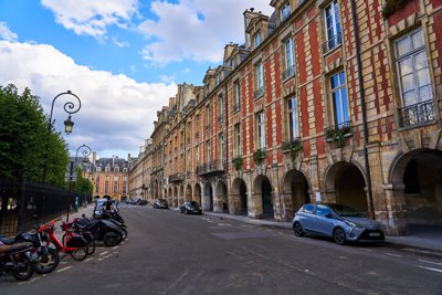 Paris (Archives Nationales, Places des Vosges, Bourse) Summer 201908 #11