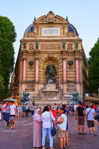 Photo from gallery Paris (Louvre, Seine, Eiffel Tower, Notre-Dame), Summer 201906 taken on 2019:06:29 22:03:16 at Paris by DrJLT