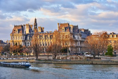 Paris, Saint-Eustache, Louvre, Saint-Germain-l'Auxerrois, Seine River, Notre-Dame, and Hotel de Ville Spring 201903 #24