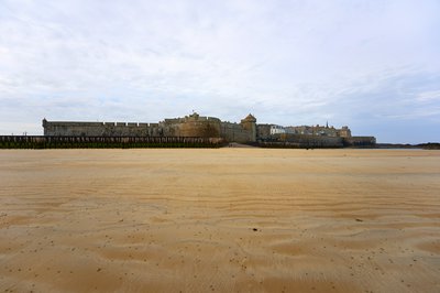 Photo from gallery Saint-Malo [Apr 2022] taken on 2022-04-22 09:16:07 at Saint-Malo by DrJLT