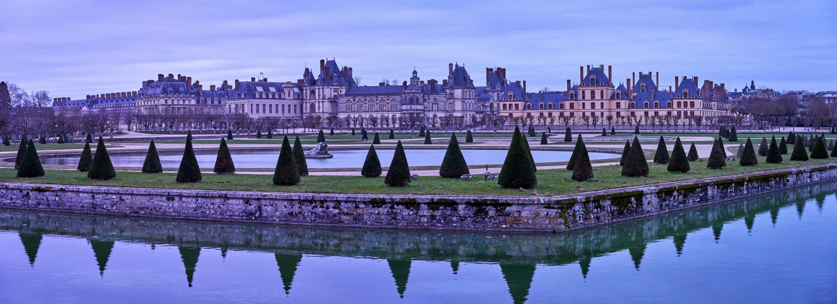 Hero Image forFontainebleau (Chateau, Park, Sunset, & Canal) Feb 2020