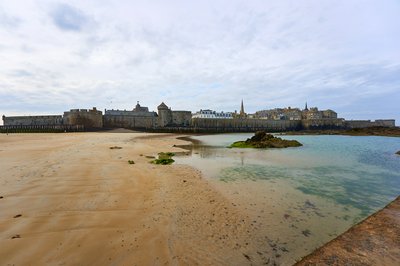 Photo from gallery Saint-Malo [Apr 2022] taken on 2022-04-22 09:21:50 at Saint-Malo by DrJLT
