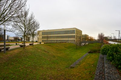 Photo from gallery HEC Paris [Dec 2021] taken on 2021-12-12 14:54:53 at Yvelines by DrJLT