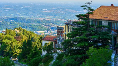 Photo from gallery Sacro Monte di Varese 201807 taken on 2018:07:08 19:26:31 at Lombardy by DrJLT