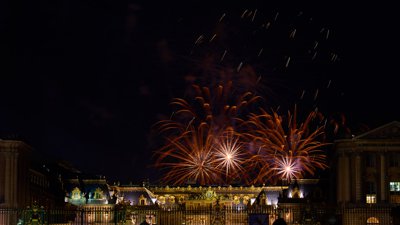 Photo from gallery Fireworks in Versailles, Sept 2020 taken on 2020:09:05 22:55:01 at Versailles by DrJLT
