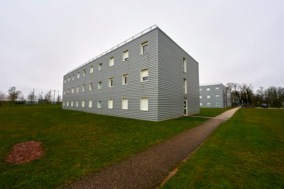 Photo from gallery HEC Paris [Dec 2021] taken on 2021-12-12 15:05:44 at Yvelines by DrJLT