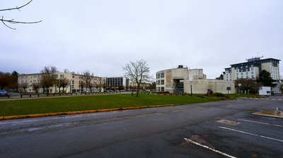 Photo from gallery HEC Paris [Dec 2021] taken on 2021-12-12 14:46:01 at Yvelines by DrJLT