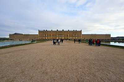 Photo from gallery Versailles [Dec 2021] taken on 2021-12-31 15:28:12 at Versailles by DrJLT