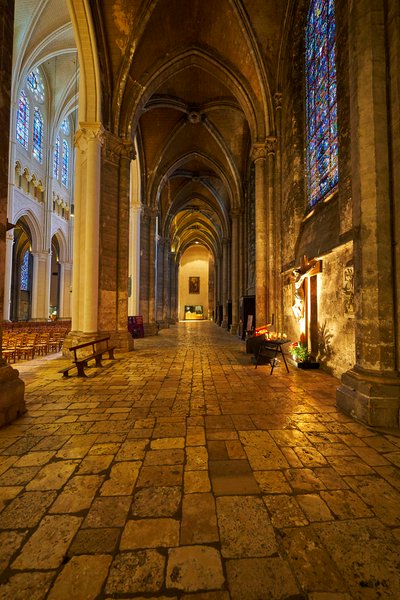 Photo from gallery Chartres [Nov 2021] taken on 2021-11-24 15:31:13 at Chartres by DrJLT