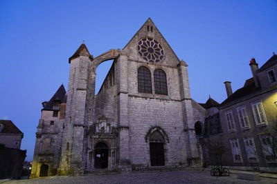 Photo from gallery Chartres (Cathedral & Old Town) 201902 taken on 2019:02:26 18:49:08 at Chartres by DrJLT