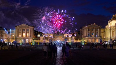 Photo from gallery Versailles Night + Fireworks [July 2021] taken on 2021-07-31 22:54:06 at Versailles by DrJLT